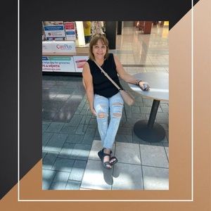 Meet your Posher, Ileana